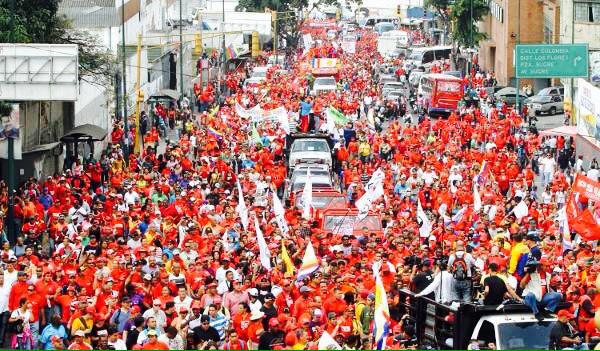 ActuarioJLPerez's tweet photo. #VzlaNoSeDoblega LA MEJOR MANERA DE EVITAR LA GUERRA ES PREPARARNOS PARA ELLA, CON TODA LA FUERZA QUE PODAMOS http://t.co/6fIjg4SnUK
