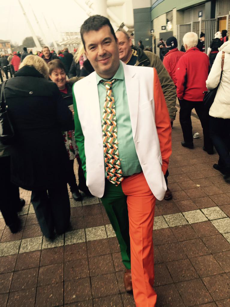 RudyTrixX's tweet photo. This was the best part about being at the match today. #6nations2015 #IREvWAL #nograndslam http://t.co/iVa6huW2sK