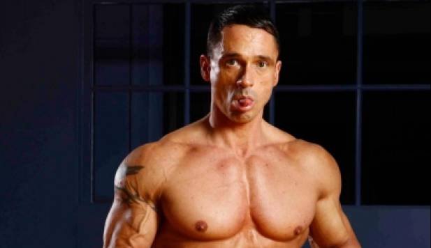 CoachDeStars's tweet image. Les habitudes alimentaires d'un coach sportif de stars pour avoir un corps parfait bit.ly/1Chjzbj