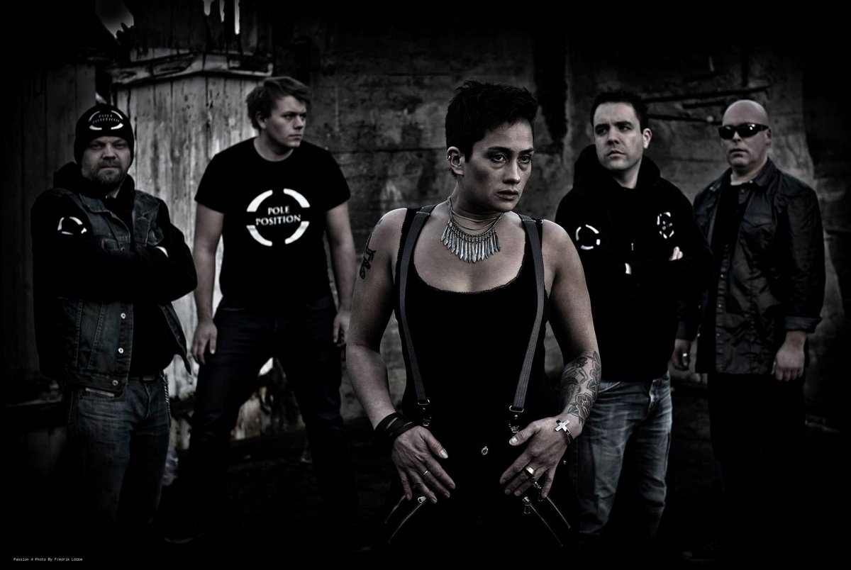 PoleOfficial's tweet photo. #PERFECTUNE
#Melodic #Metal
#Femalefronted
#Norway
#TBF_Cats
@PoleOfficial @Cecilie_Hell
http://t.co/NFkx5g6dYK http://t.co/AQddFzboPG