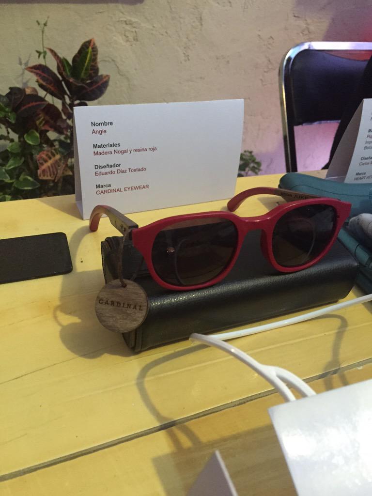 Muy cool los lentes de #JukeMX y @Jc_Valladolid