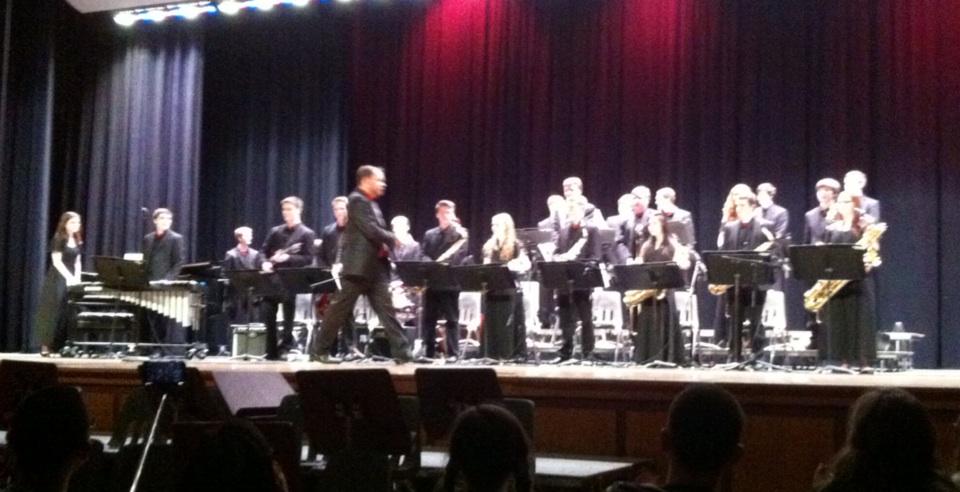 PottstownNews's tweet image. @bashbands gets a big hometown applause as it finished out is set with a smokin' performance. Well done. @MercuryX