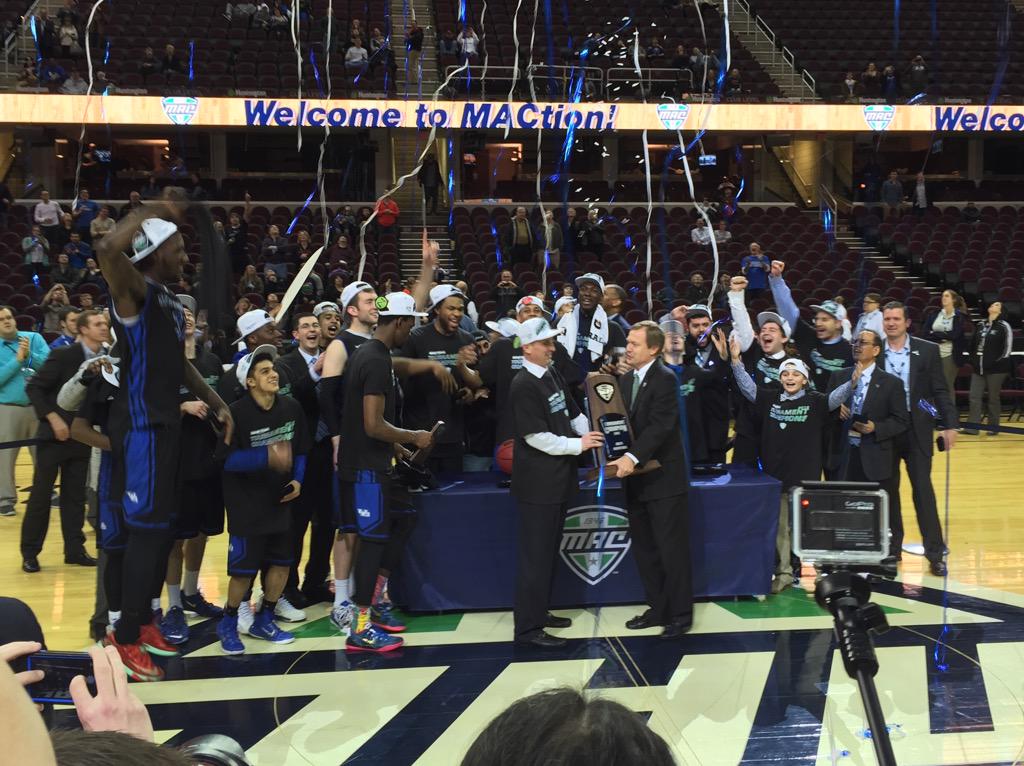 UBuffaloBulls's tweet photo. WE ARE THE CHAMPIONS! #UBdancing #UBBulls #MACtion http://t.co/zIqFwRfaby