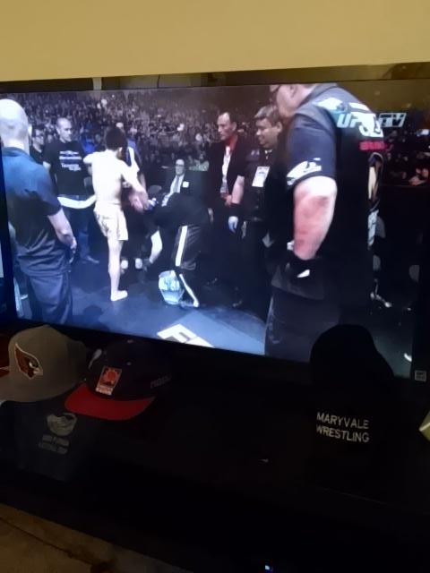 erniegast's tweet image. #besomebody my brother @HenryCejudo reppin the movement