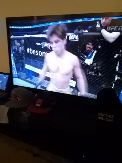 erniegast's tweet image. #beaomebody