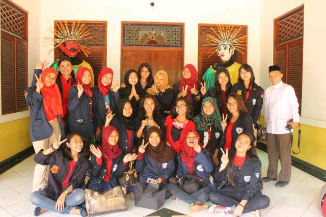 Trisamantrada at kampung seni Betawi. Setu Babakan.