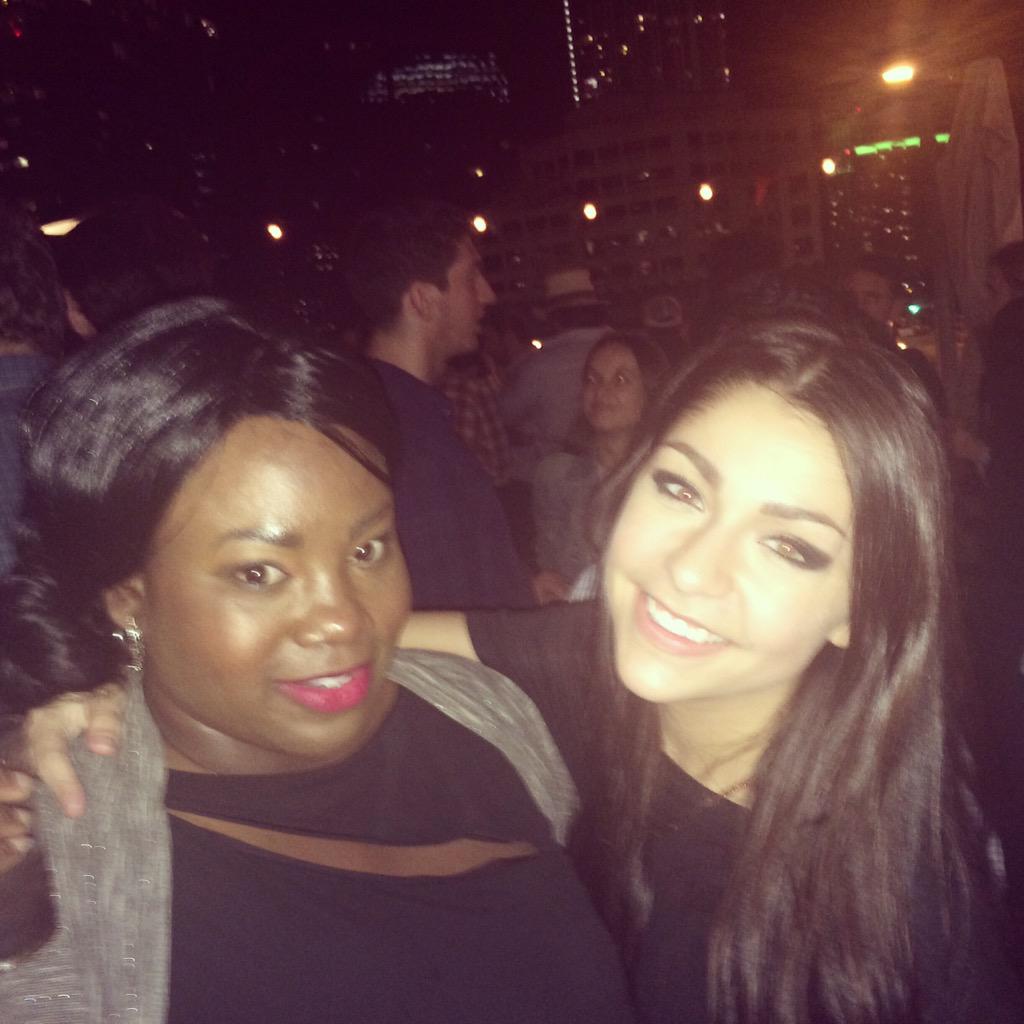 shannamalcolm's tweet image. Getting crunked up with my gurllllll @andweawussett 
#HellzYeah
#FullScreenSXSW👍