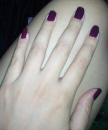 Patrizhie's tweet photo. #Posanding uñas decentes http://t.co/menQZOgWwK