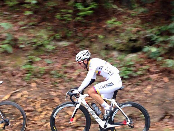 adrismarin67's tweet photo. @ghincapie #springtrainingseries paracyclist @jaramillo43 @CPColombiano @mundociclistico @GoberCaldas 💛💙❤️ @BiciGoga http://t.co/x3bDO2OErV