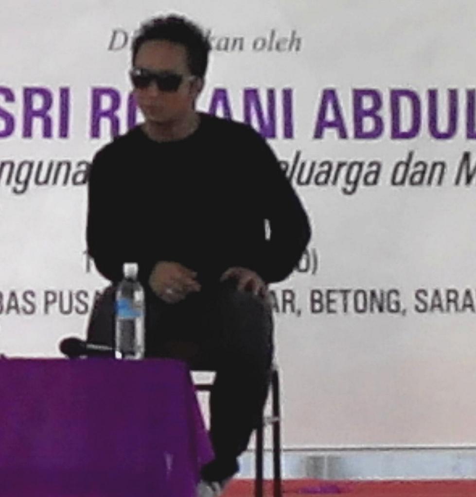 azlanshah2's tweet photo. Madah Radhi OAG =Only Allah Great #JKB2015 Pusa,Srwak @hjhrohanikarim @norlasiah1958 @LppknNasa @ShahrenYusri @LPPKN http://t.co/t95zeFDeq2