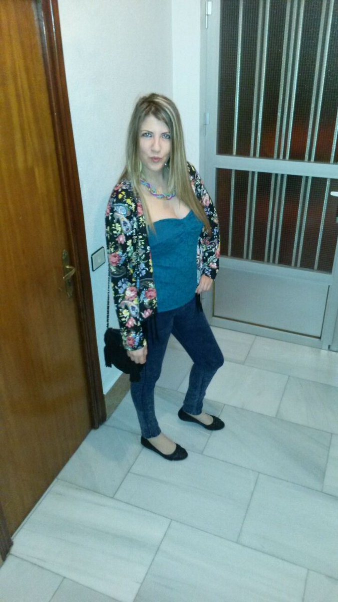 SaraRubiaMGo's tweet photo. Rozando el verano. http://t.co/B5sKqAQUNy