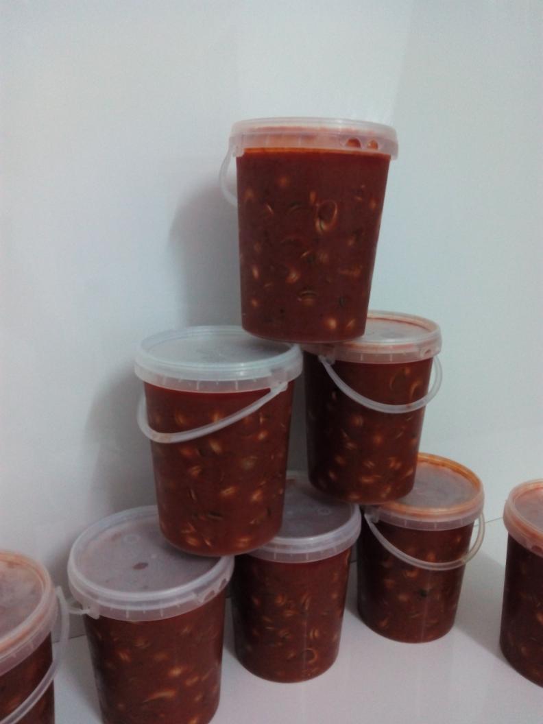 CaracoleSevilla's tweet photo. En @CaracoleSevilla  ya tenemos disponible la tradicional cabrilla con tomate, no dejes de probarlas y repetiras http://t.co/vFkeGh75Wh