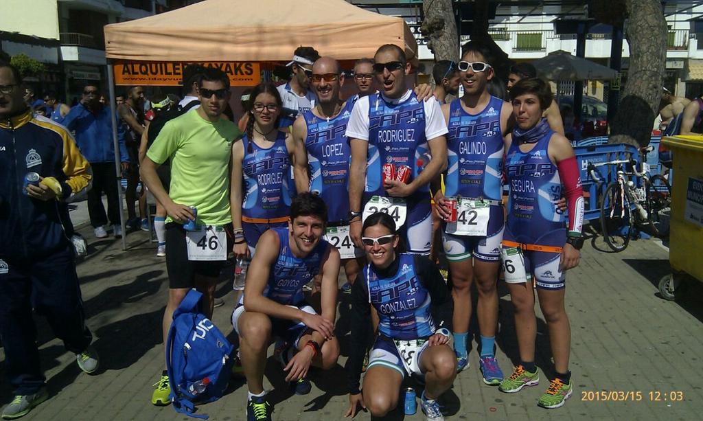RafaelAltube's tweet photo. Hace un rato con el equipo @TriatlonCapa @IvanGoyos @AndresGirol @moniseguragil @tri_dalcala @SomostuFoto http://t.co/jm5TBCuCsO