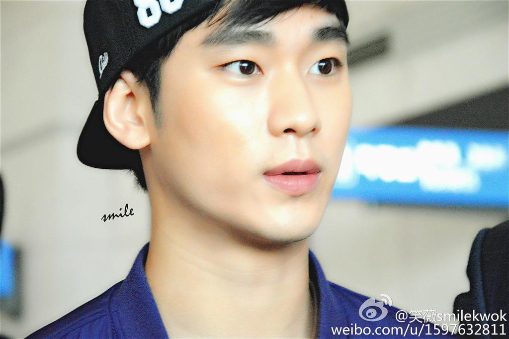 CAI6ElVUQAAFsTD.jpg:large