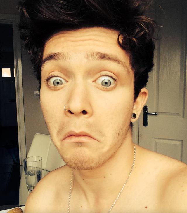     Samuel John Connor ball , You have 19 Today I wish you a Happy Birthday I love you 