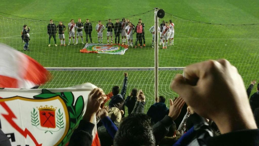 bukaneros92's tweet photo. La realidad está muy lejos de los grandes titulares sensacionalistas, se encuentra aquí abajo, a pie de obra. 
#ADRV http://t.co/3IXG5xvO8J