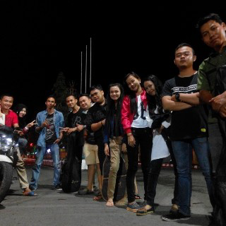 Rahmaniardi's tweet photo. A pict from bersenang senang moment kemarin http://t.co/Bmuko8Wr4C