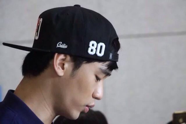 KimSooHyun_ID's tweet photo. 【PHOTO】 150315 Kim Soo Hyun arrived at Incheon Airport (cr.tagged) #KSH #김수현 http://t.co/tohF8bJwIt