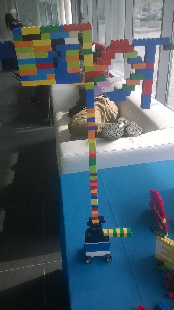 alexstabile13's tweet photo. #IntelMaker #iot #make24/24 #neversleep http://t.co/I5UsrxeltT