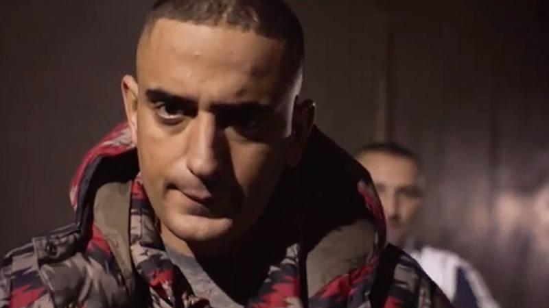 Hiphopde's tweet photo. Rockband covert zwei Haftbefehl-Tracks: http://t.co/EZsNJV0N6D @haftoffiziell @A2ZLACKZ @8BCC http://t.co/3gsnFgmLEp