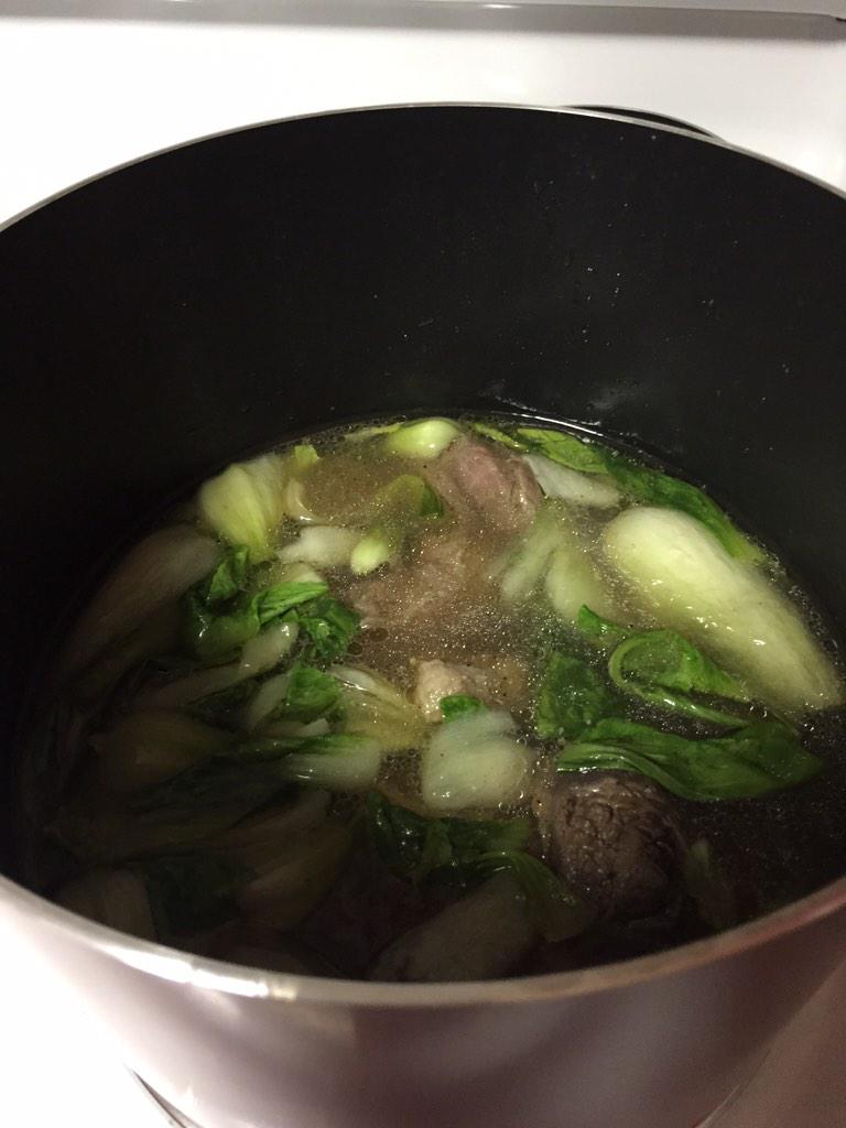 bellawese's tweet image. First cooked meal in our new place ☺️☺️ #beefshank