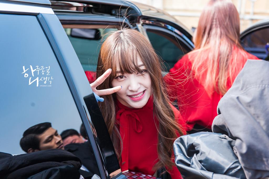 CAIx_15U0AAWdBX.jpg:large