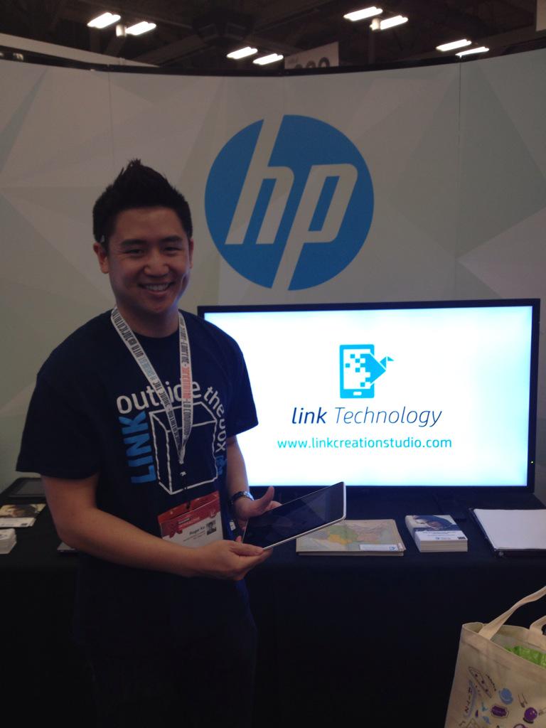 RhondaML's tweet photo. Inspiration and innovation @sxsw @HP @Zing_DP @RussellCJYates #HP #linkcreation http://t.co/NSylaLEoDE
