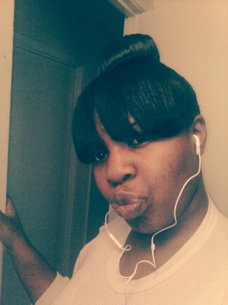 AwAriell tweet picture