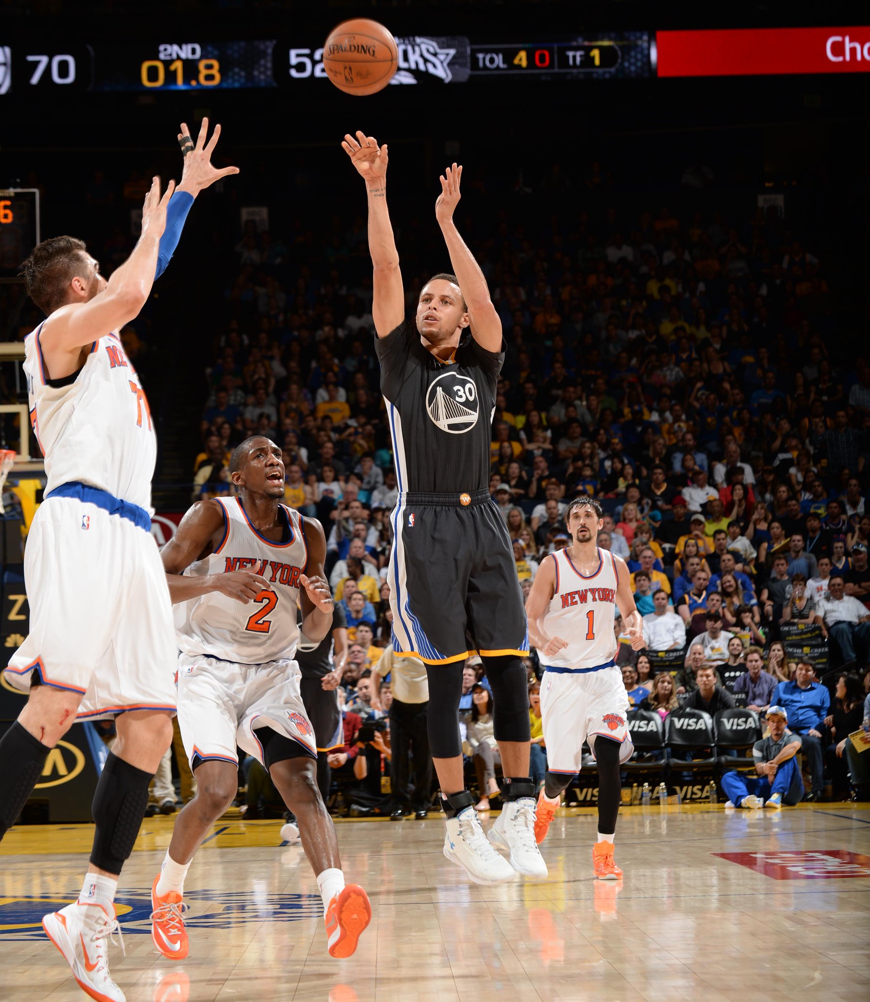 \" Stephen Curry beats the buzzer to lead Saturday\s Top 10 Plays:   Happy Birthday