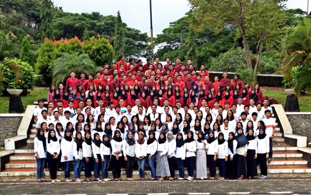 Akuntansi Undip 2011 tweet media