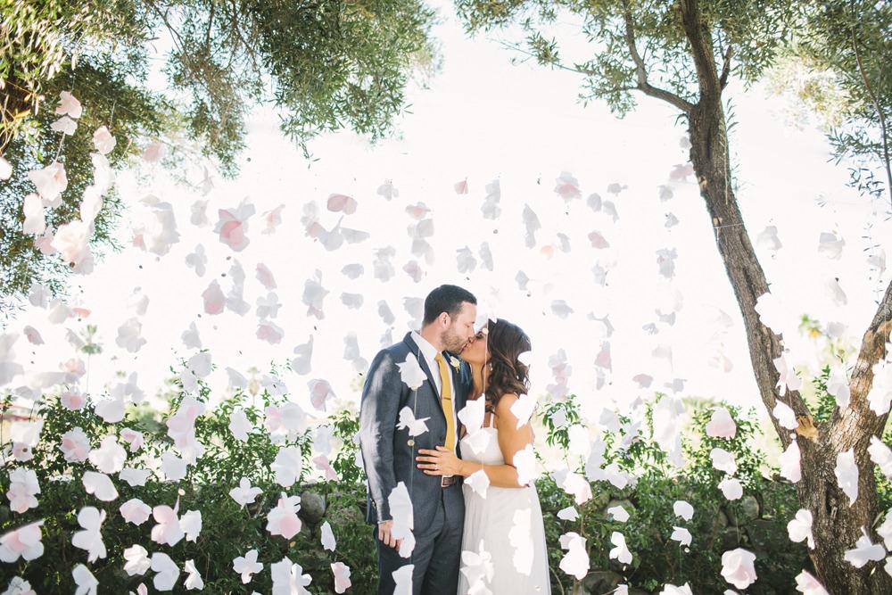 Junebug Weddings tweet media