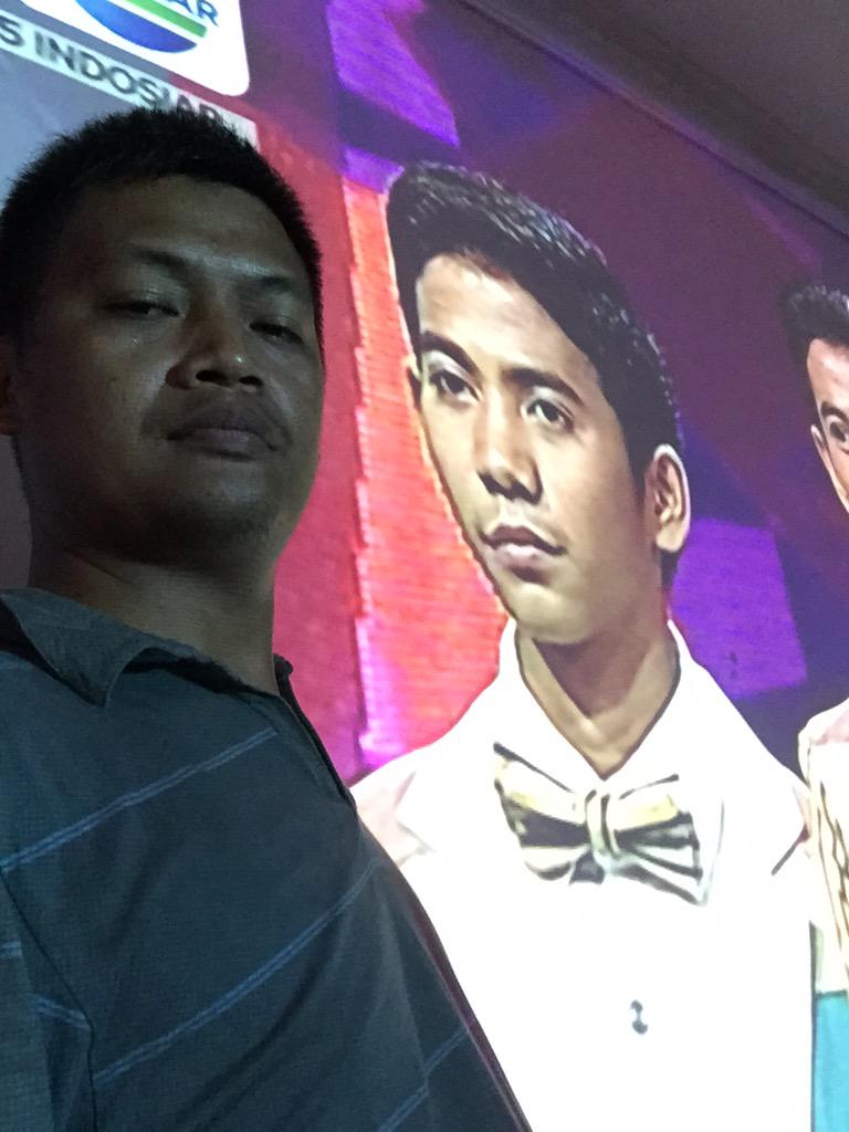 Ian (@ian7374rainbow) on Twitter photo 