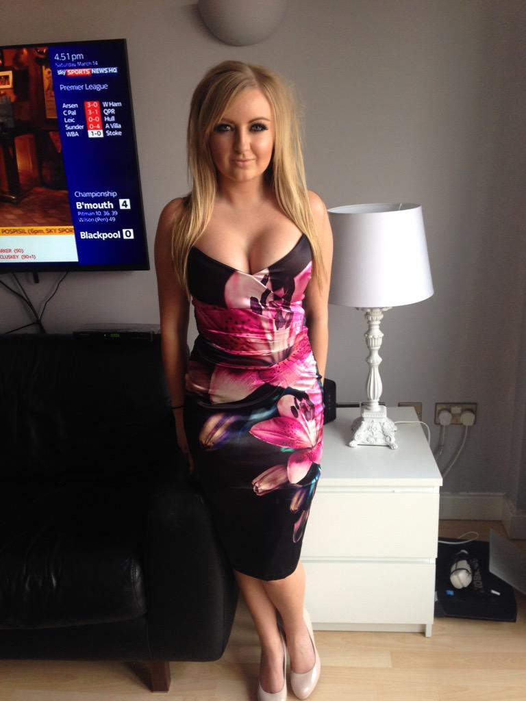 hot dress for gf