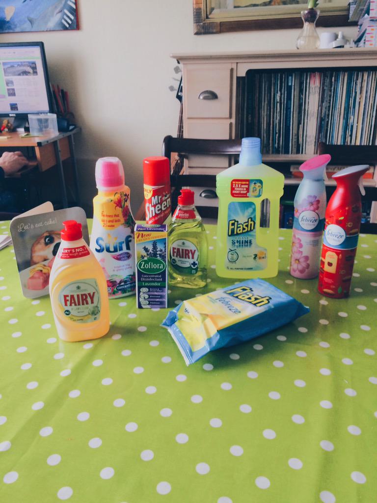 ReallyaMichael's tweet photo. My Mum was so happy with the Mothers Day presents I got her...! #sonpoints http://t.co/uudP6eIfcW