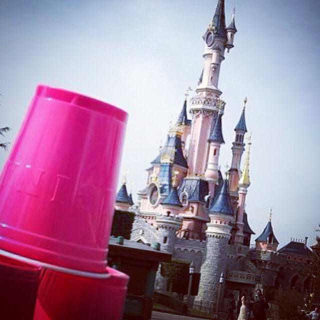 CrazyBreakTeam's tweet photo. #crazybreak #Disney #Mickey #party #fête #weekend #étudiant #université #rose #gobelet #crazybreakteam #tranquille http://t.co/tXstkDSkph