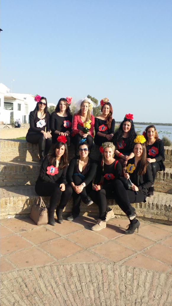 canaria_84's tweet photo. @guedaLpez graciasssss por este dia gorditaaa!!!!!😉👏👏👏👏😙 http://t.co/fVOIJCuLVj