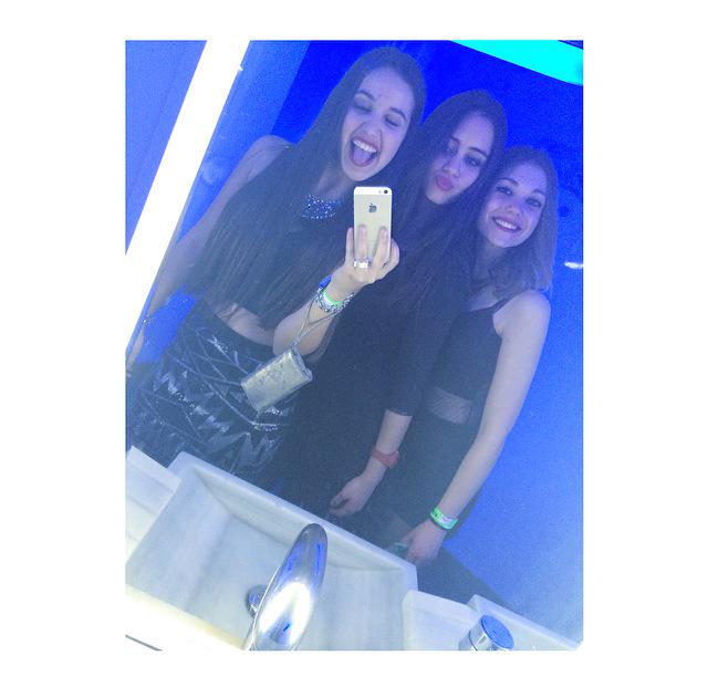 Paulita_Criado's tweet photo. Buenísima noche ayer con las niñas que más quiero 💖 @esth8a @lauraelices @SandraAlfonsoF @Agata_Sa14 @IreneMartin_7 http://t.co/1Nf8BpHf3z