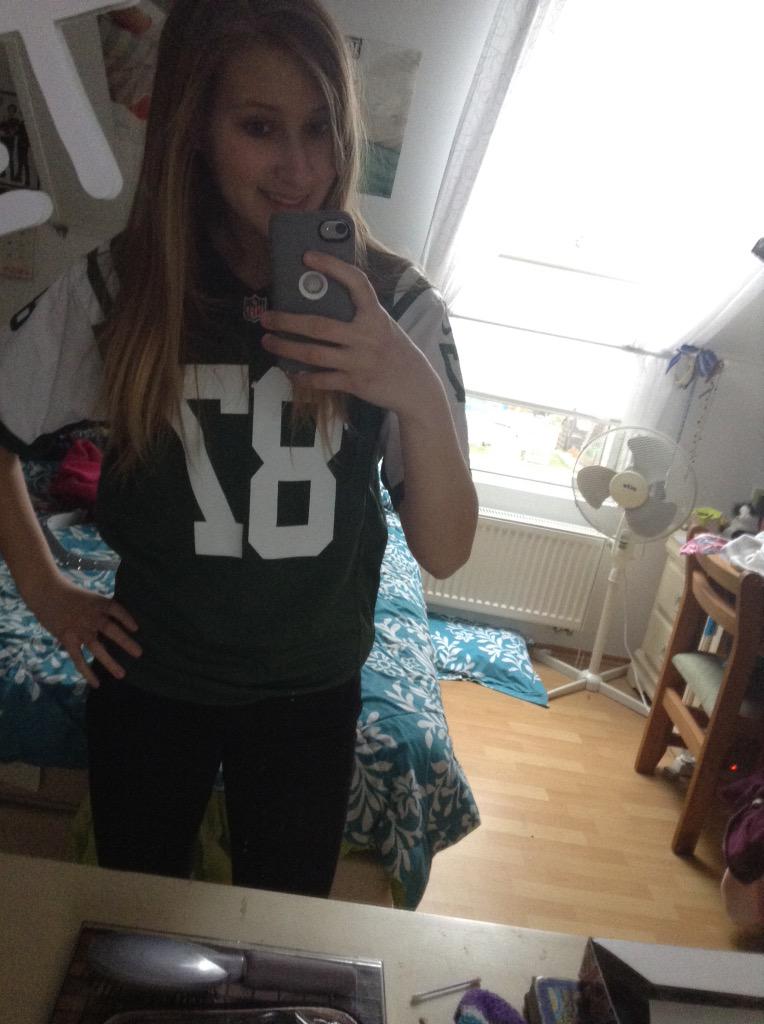 Happy Birthday Eric Decker!!! You\re my favorite and have been for a long time!!    
