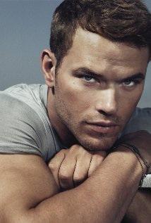 Happy bday to kellan lutz an amzing actor  