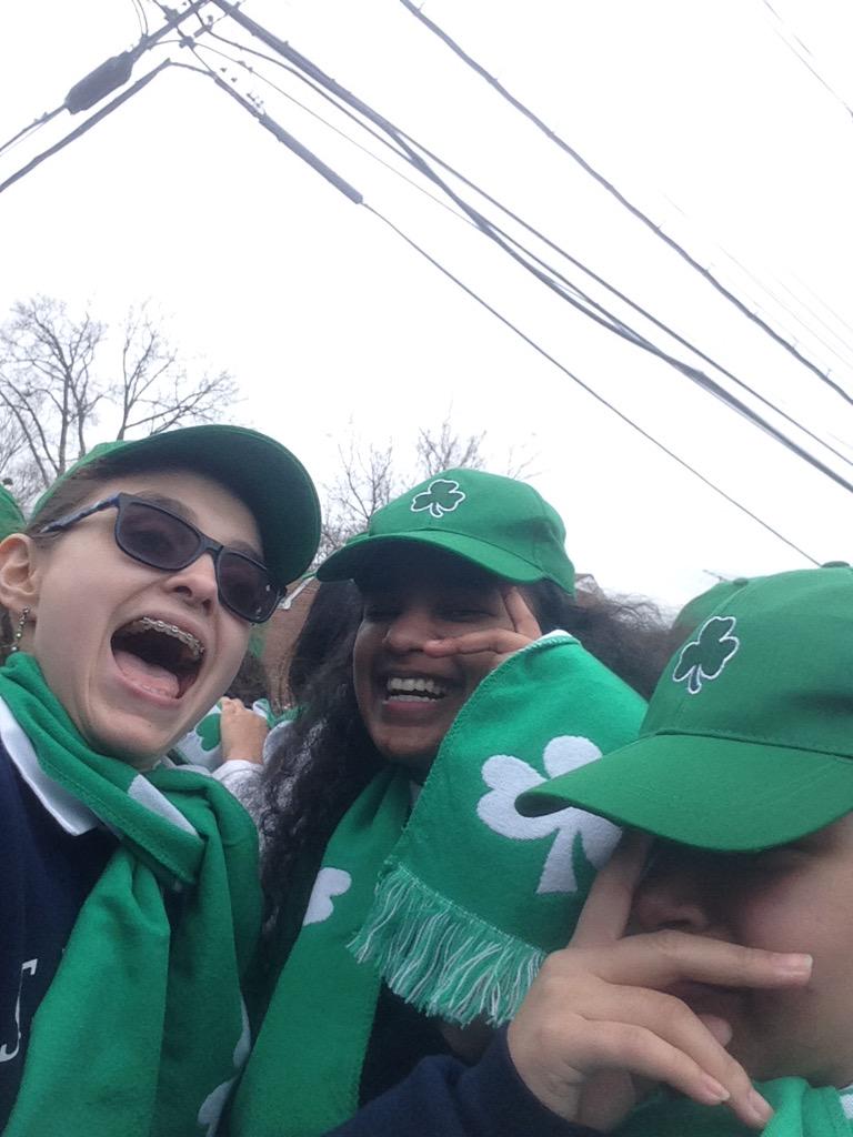 7304Faith's tweet photo. @7304Amanda @7304Anjali @7304Leanni_Ally we're at the St. Patrick day parade #PositivityPossibility http://t.co/bnB86t94hz