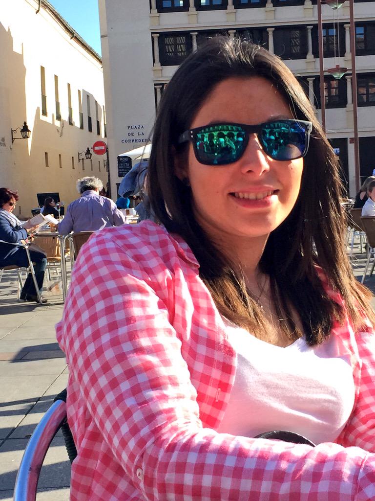 txetxu89's tweet photo. Los domingos al sol☀️!! @Victoria102t http://t.co/hRA5joOpUD
