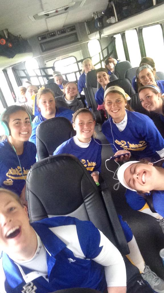 Also, first time on our charter bus! 💙💛 #legroom