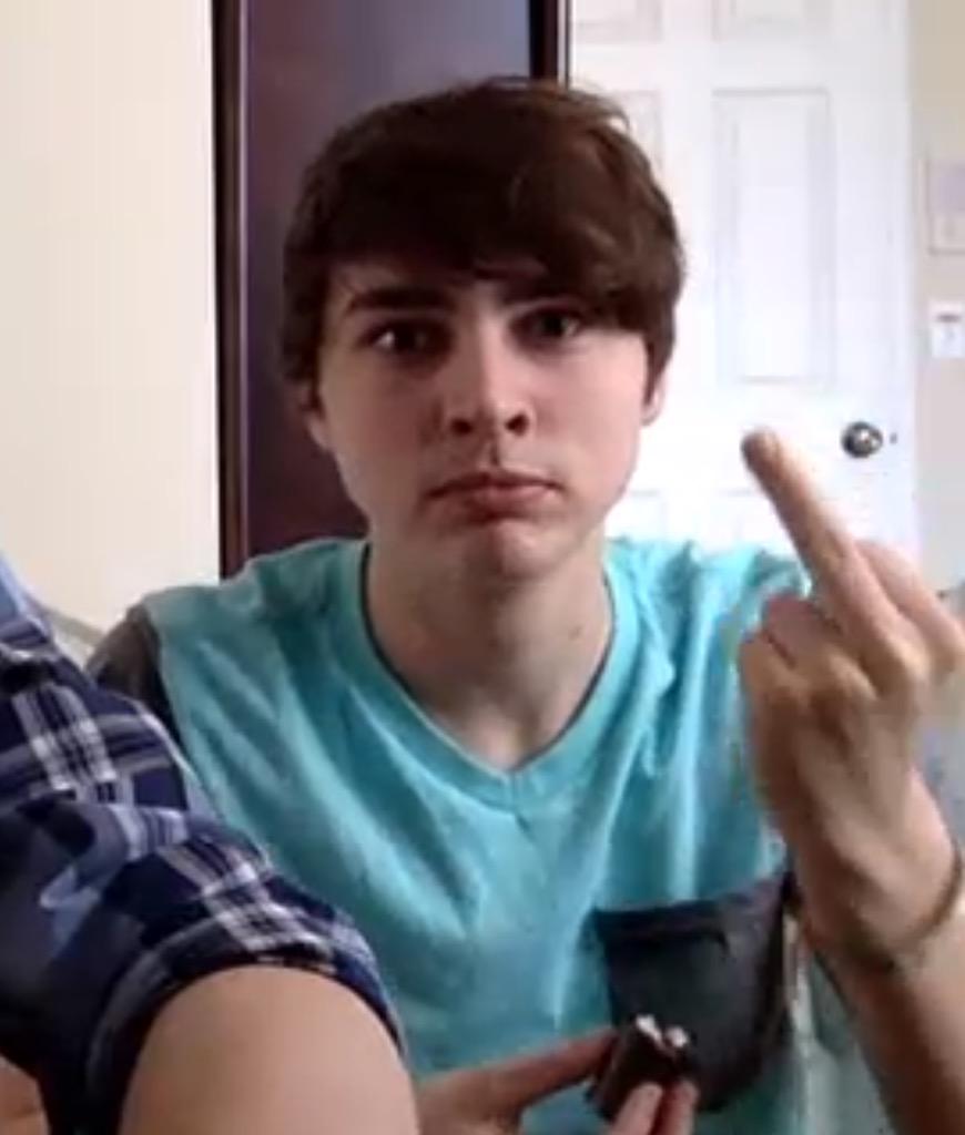 Texting_Colby's tweet image. Colby Stop! that's A Bad Finger @itscolbybrock