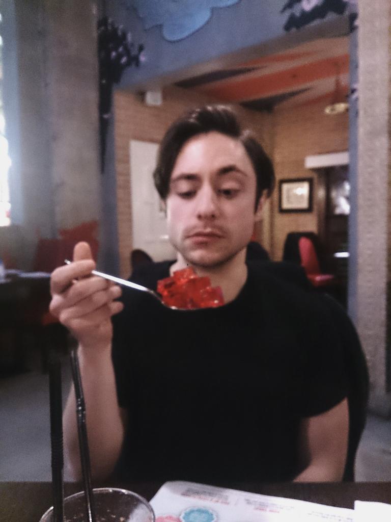 JojoGriggs's tweet photo. @MrRyanSampson I don't think you're ready for this jelly! http://t.co/07rLREYwud