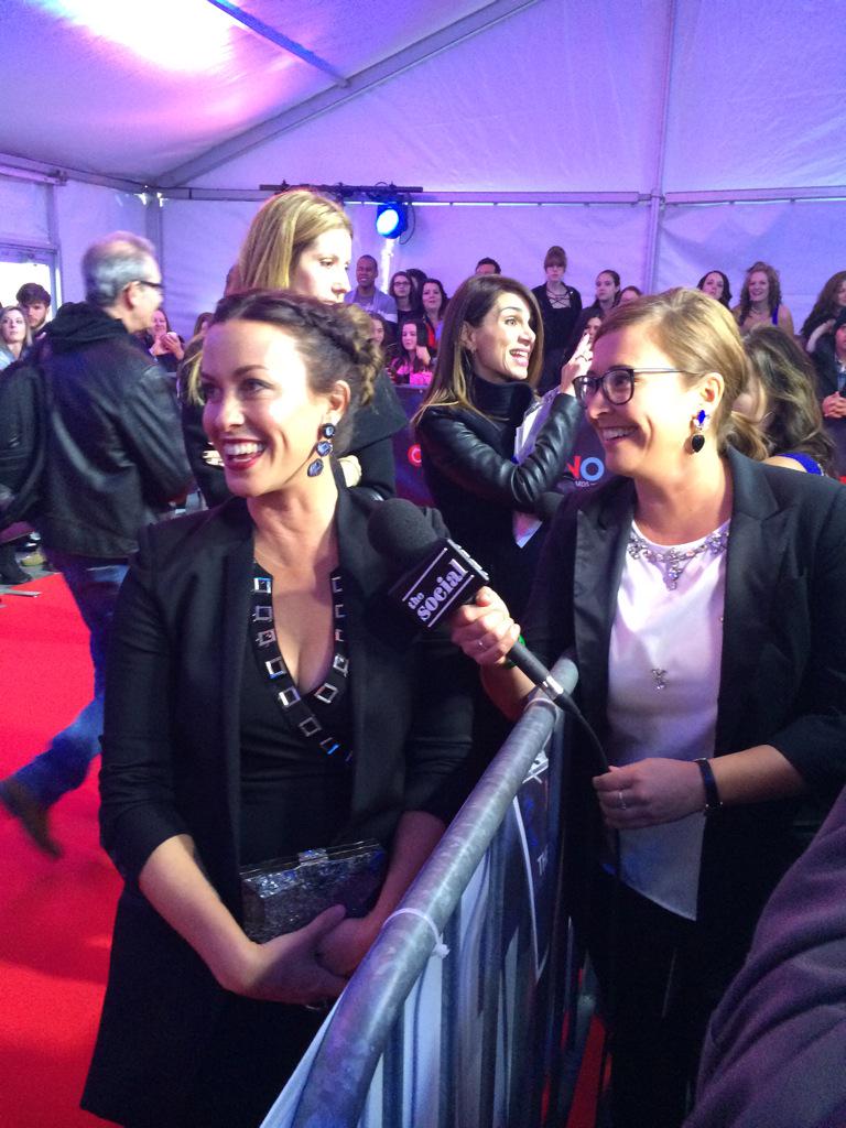 Sheri_Block's tweet image. .@Alanis chats with @TheSocialCTV #JUNOS