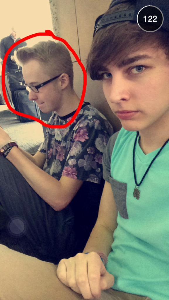 colbyskoala's tweet photo. Because it's cool to do I guess? (I know, I'm partially cheating) http://t.co/wbOnbaKnI1