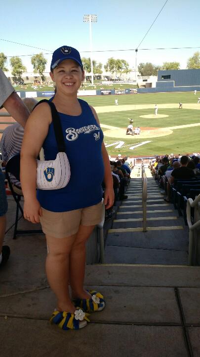 ZmenOutdoors's tweet photo. Babies first brewers game #cactuscrew #brewers http://t.co/ip398XYSCh