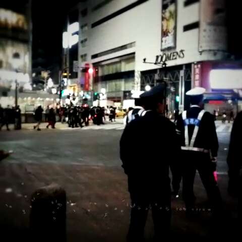 Yuki_Ito5's tweet photo. Streets of shibuya. #shibuya # via #MVapp  http://t.co/oJOqCfsXBL http://t.co/FI5ZQ9qfCM