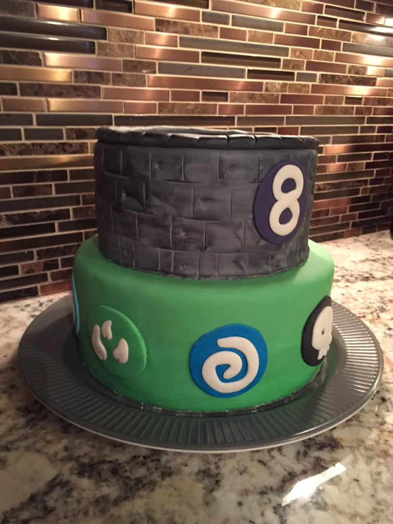 JCSweetShoppe's tweet photo. Sky Lander cake. Happy Birthday Andrew! http://t.co/dtxpUKBMVj