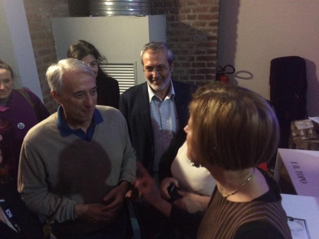 GFrancaviglia's tweet photo. @giulianopisapia e #HelenBoaden #backstage #meetboaden @RadioCityMilano #RadioCityMilano http://t.co/OtnunRJ82W